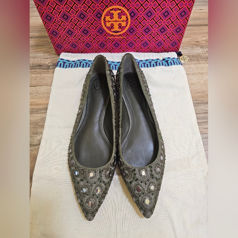 Tory Burch 'Yasmin' Embellished Ballet Flat - Picture 3 of 12
